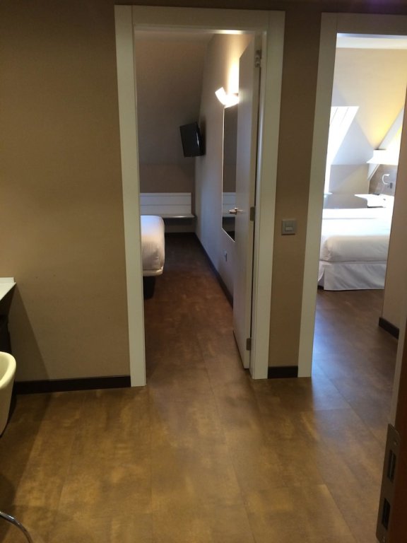 Фото Hotel Silken Monumental Naranco