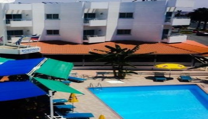 Фото отеля 1