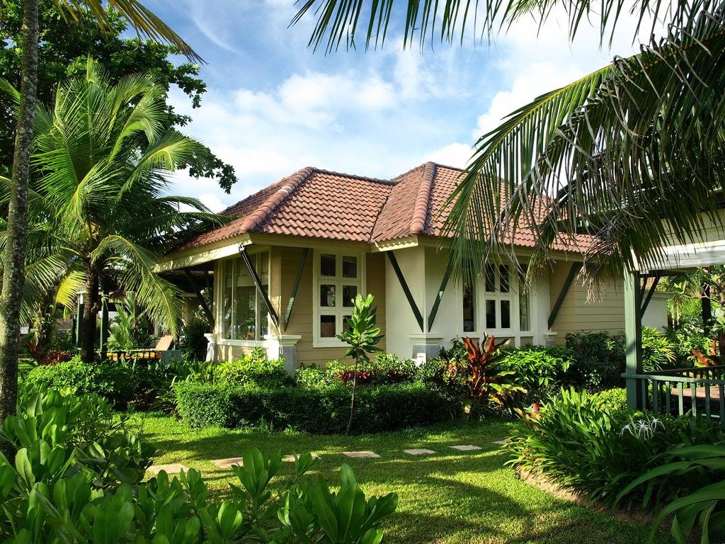 Фото Baan Khaolak Beach Resort