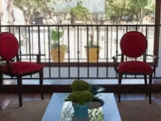 Фото Howard Johnson by Wyndham Express Inn Ituzaingo