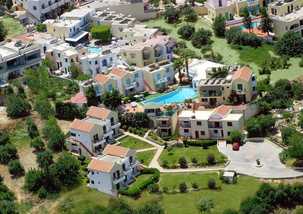 Фото отеля 1