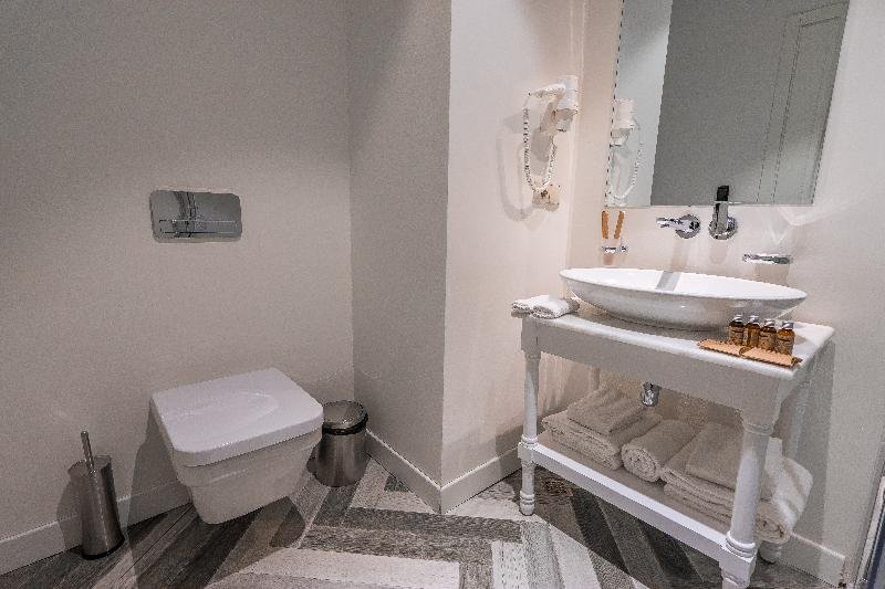 Фото Miravere Hotel