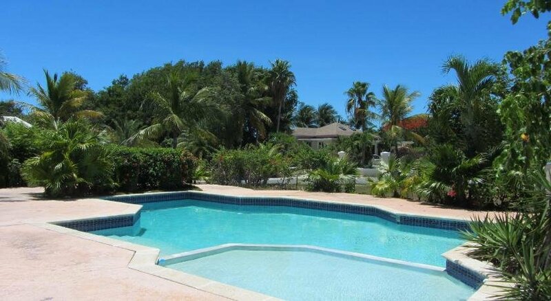 Caribbean Breeze Grace Bay Private Home with Pool