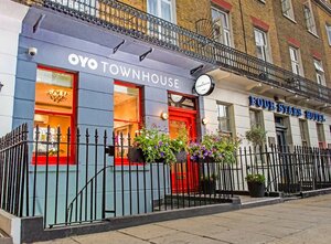 Oyo Townhouse 30 Sussex Hotel