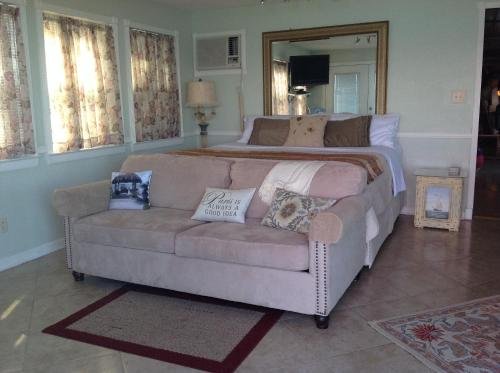 Фото Come Friday Cottages on the Bay