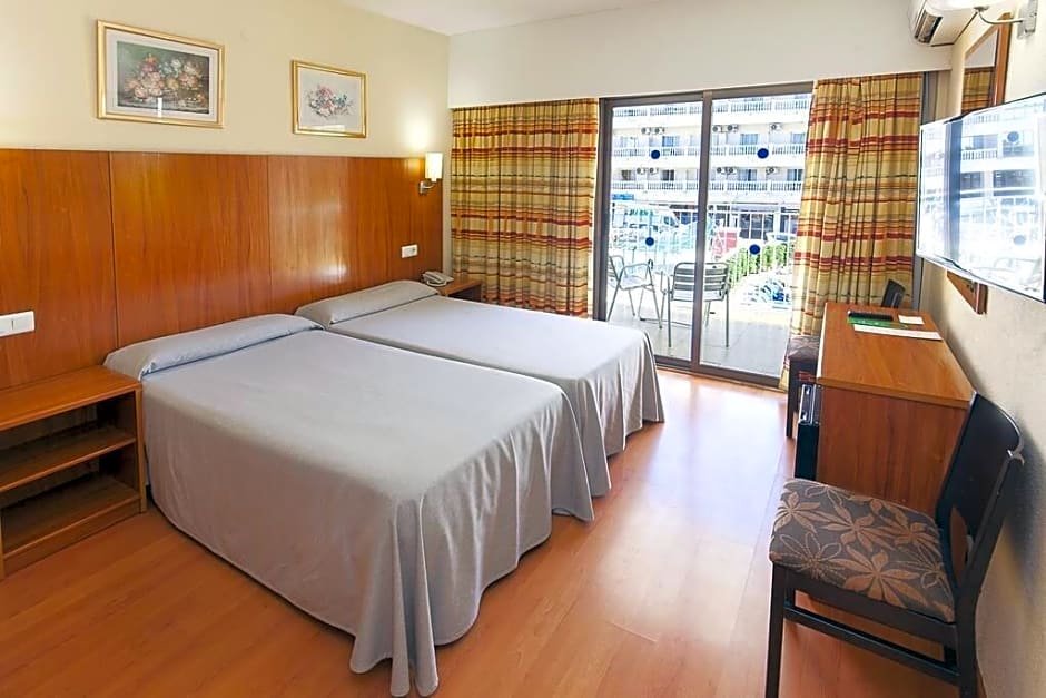 Фото Port Vista Oro Hotel