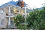 Morskoy Priboy (Rozhdestvenskaya ulitsa, 15), guest house
