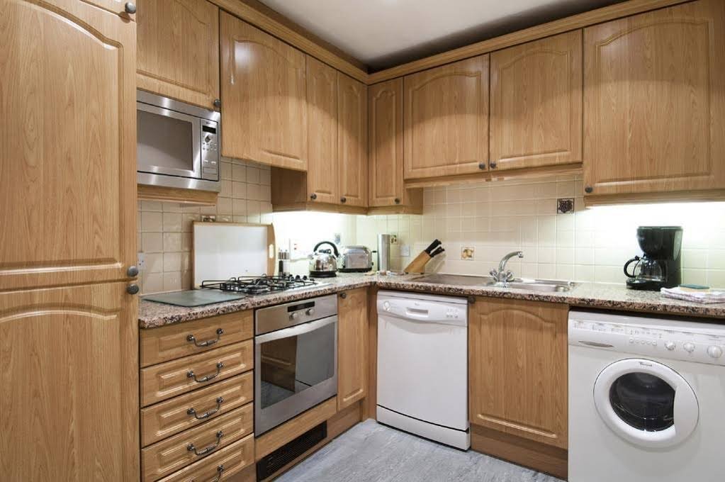 Фото Park Lane Apartments - Clarges St