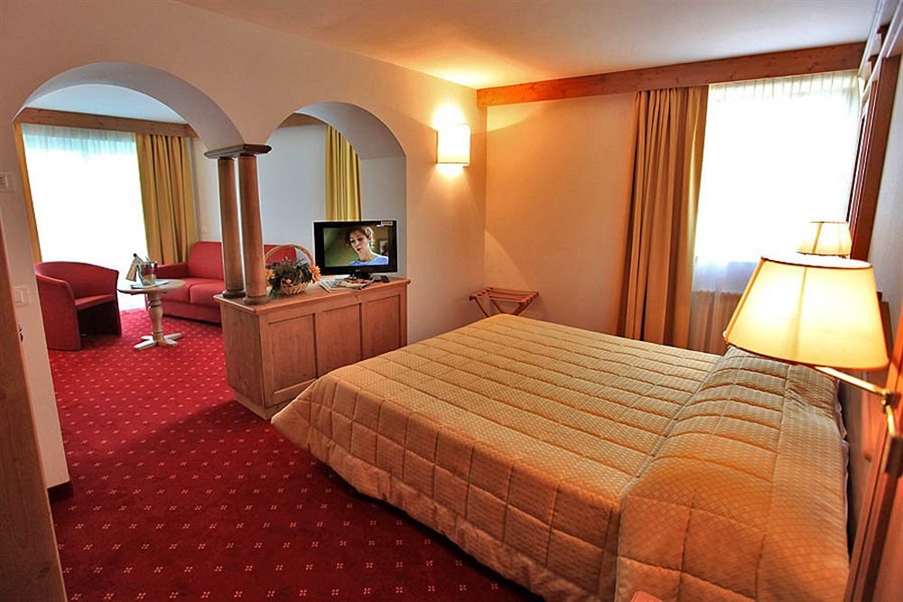 Фото Hotel Fanes Suite e SPA