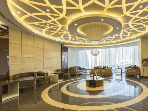 Гостиница Madeira Hotel and Suites в Эль-Хубаре