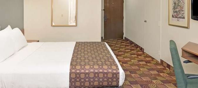 Фото Microtel Inn by Wyndham Denver