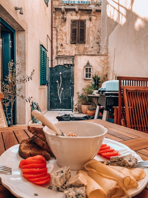 Фото Leonarda Baroque House - Old Town