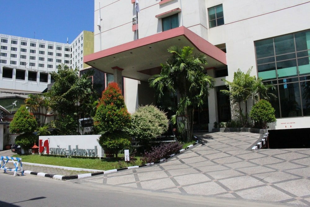Hotel Swiss-Belhotel Tarakan, Earth, photo