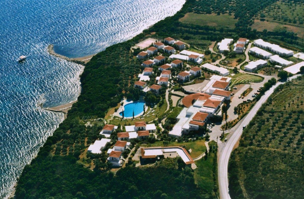 Фото Sunrise Village Beach