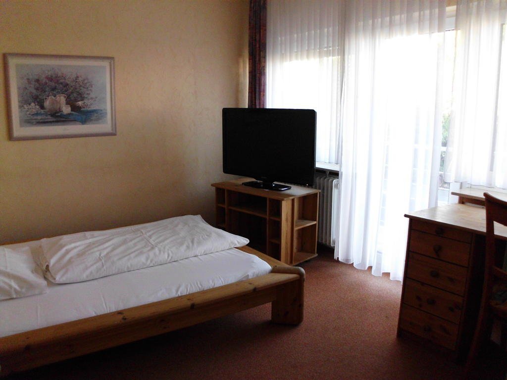 Фото Hotel-Restaurant Zum Schwalbennest