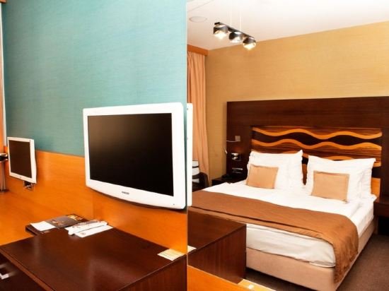 Фото Hotel Danubia Gate