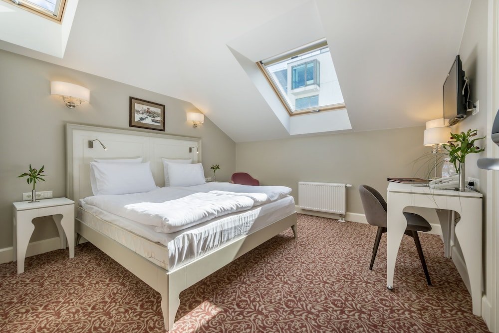 Фото Ratonda Centrum Hotels