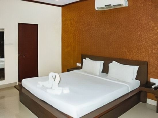 Фото Hotel Savi Regency
