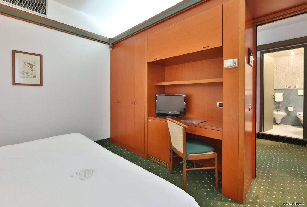 Фото Jet Hotel, Sure Hotel Collection by Best Western