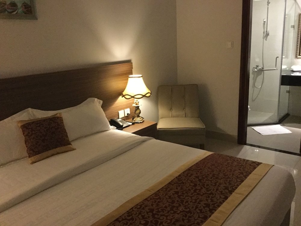 Фото Galaxy Hotel - Tan Binh