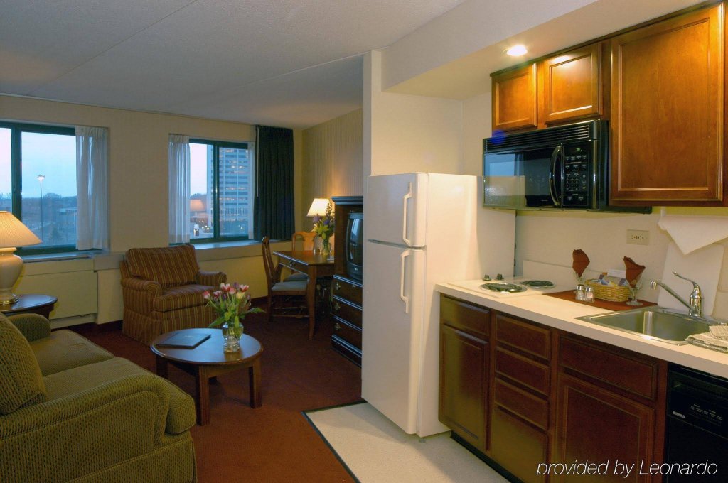 Фото Residence Inn by Marriott Minneapolis Edina