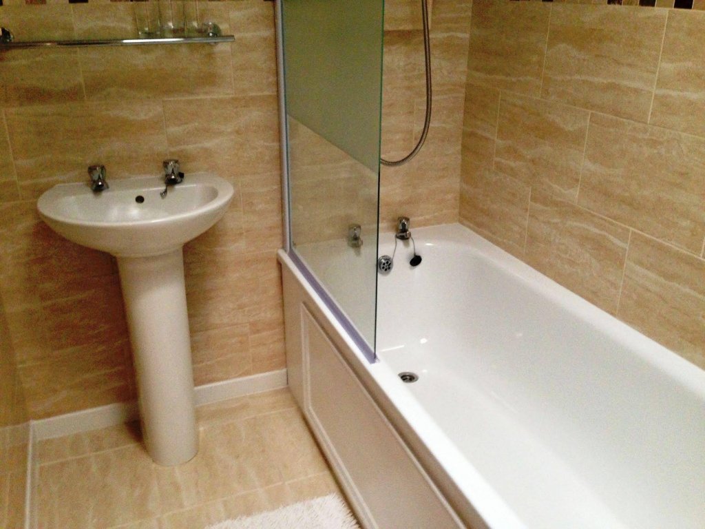 Фото The Brentwood Hotel