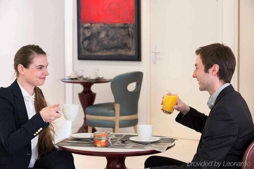 Гостиница Mercure Paris Levallois Perret Hotel в Нейи-сюре-Сене