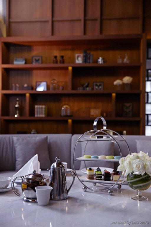 Фото Hansar Bangkok Hotel