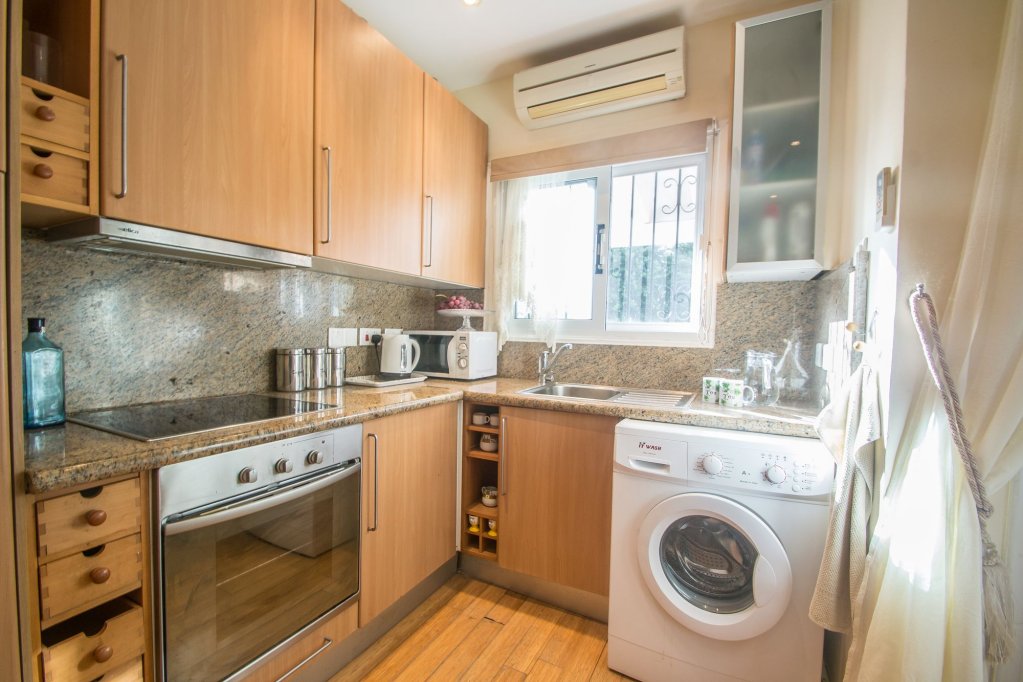 Фото Chrysland Hotel