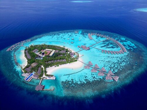 Гостиница Centara Grand Island Resort & SPA Maldives