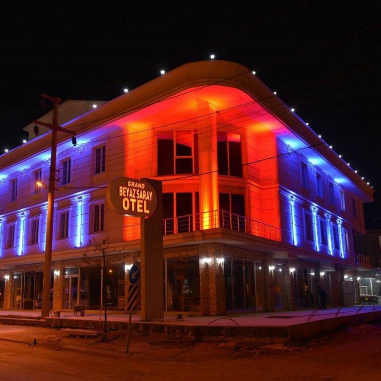 Гостиница Grand Beyaz Saray Hotel в Дюздже