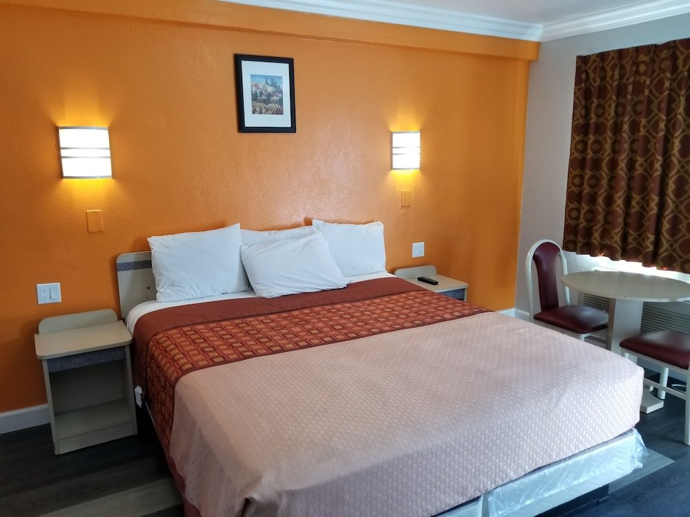 Фото Value Inn Hollywood