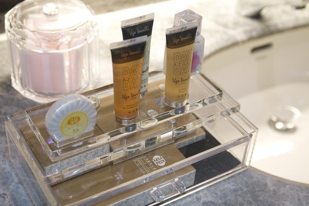 Фото Asia International Hotel Guangzhou