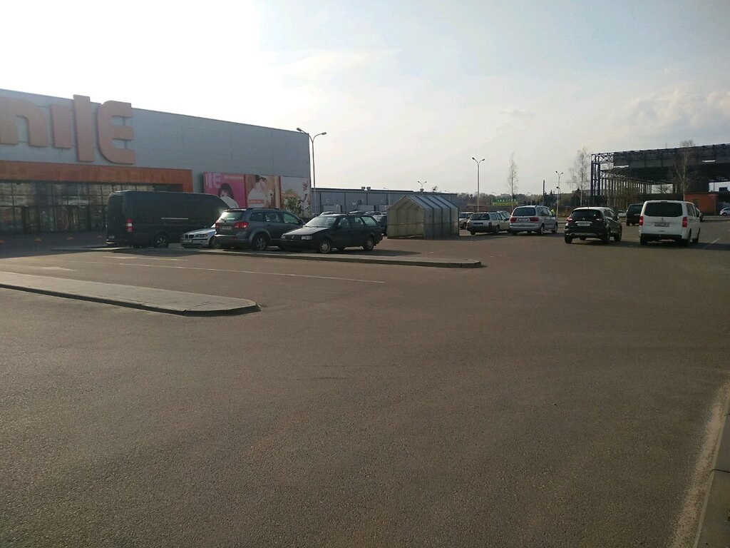 Parking lot Car park, Brest, photo