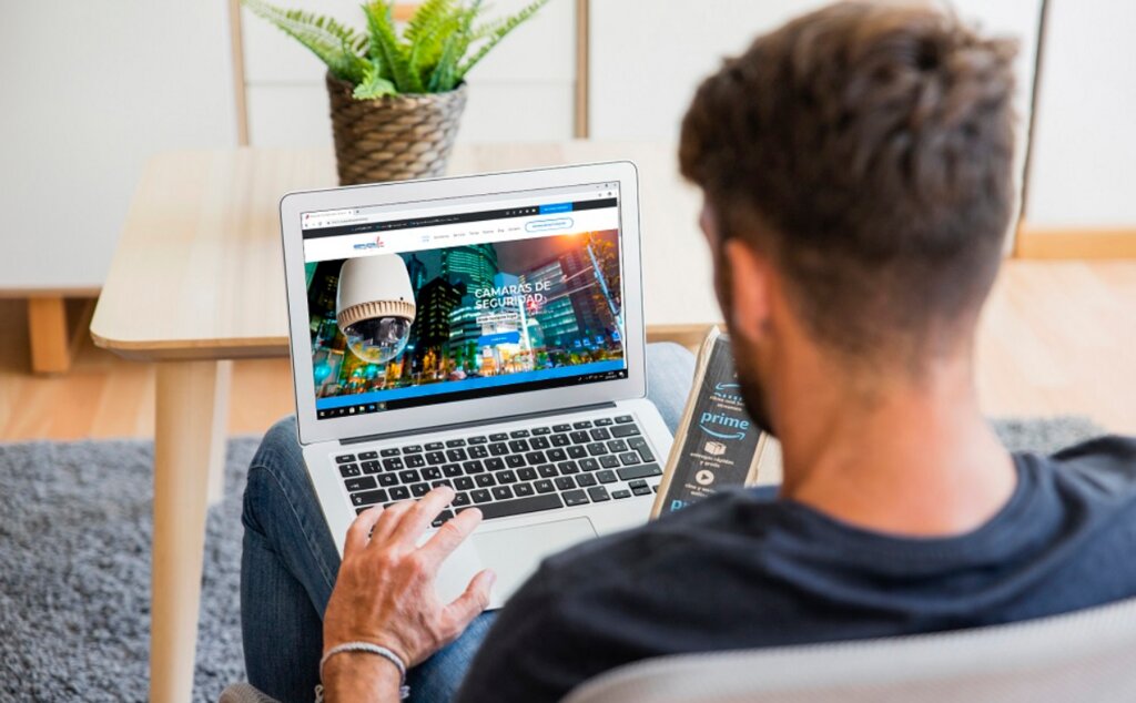 Electronics store Servcom-it, Lima, photo