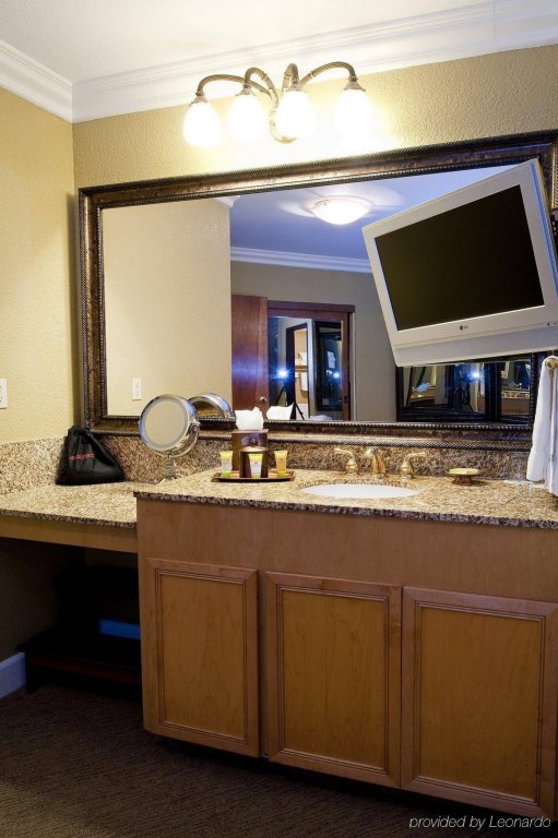 Фото Pacific Terrace Hotel