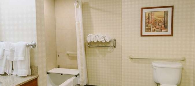 Фото Hilton Garden Inn Manchester Downtown