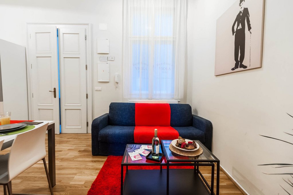 Фото Hybernska Apartments