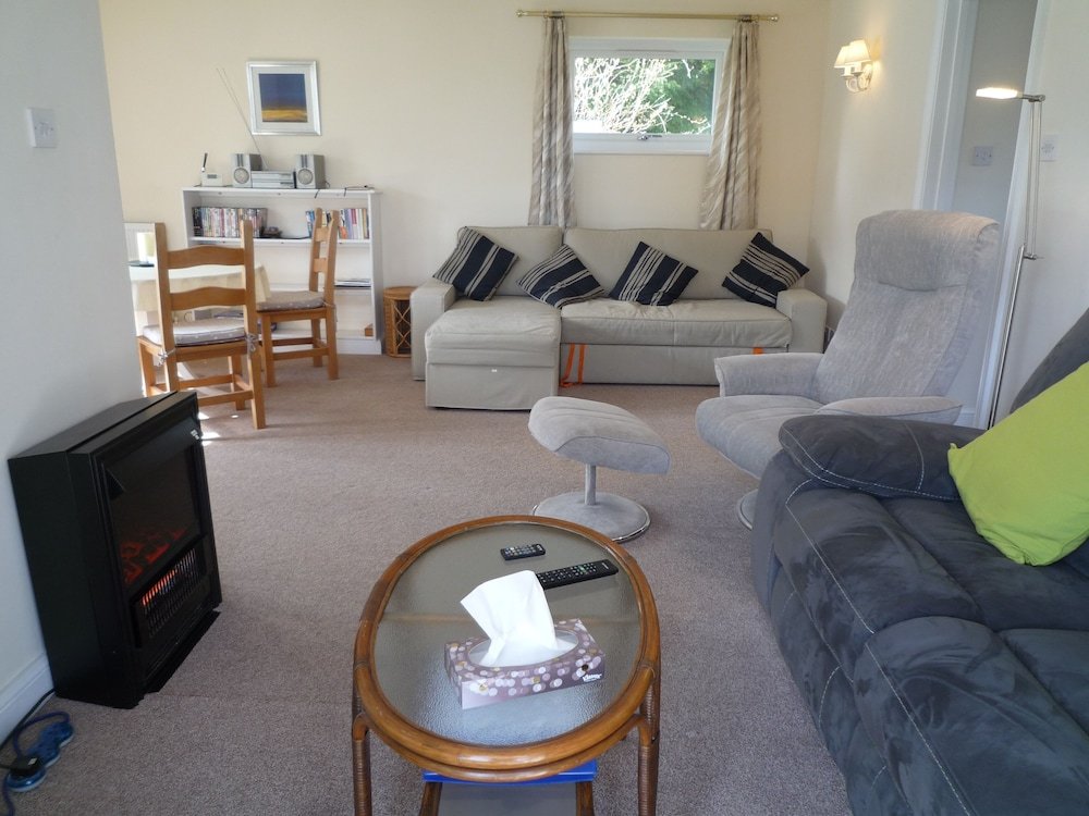 Фото Oxton Cottage