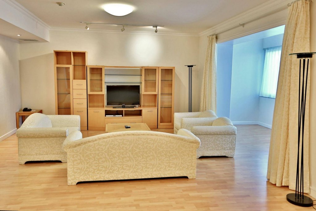 Фото Apartments At Lido Place