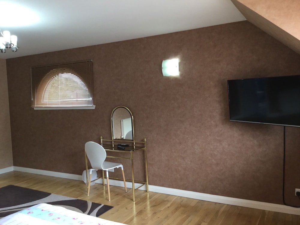 Фото Inverness Apartments - West Heather