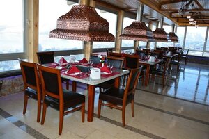 Гостиница Taşar Royal Hotel в Татване