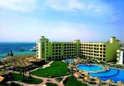 Гостиница Montillon Grand Horizon Beach Resort в Хургаде