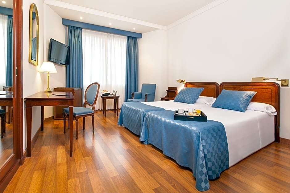 Фото Only You Hotel Valencia