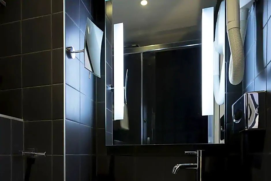 Фото Hotel Mirabeau Eiffel