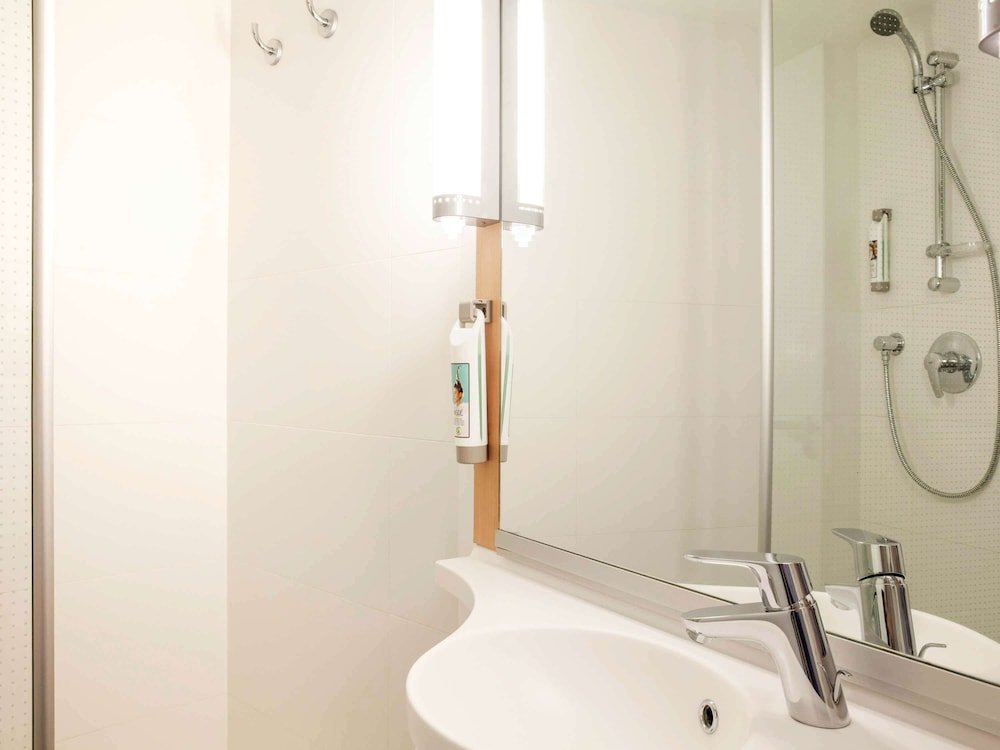 Фото Ibis Barcelona Cornella