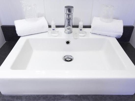 Фото Kyriad Lyon Sud Sainte Foy