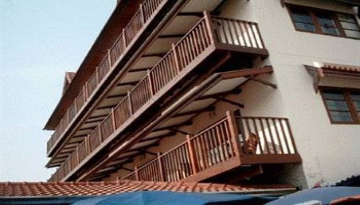 Фото Jomtien Boathouse