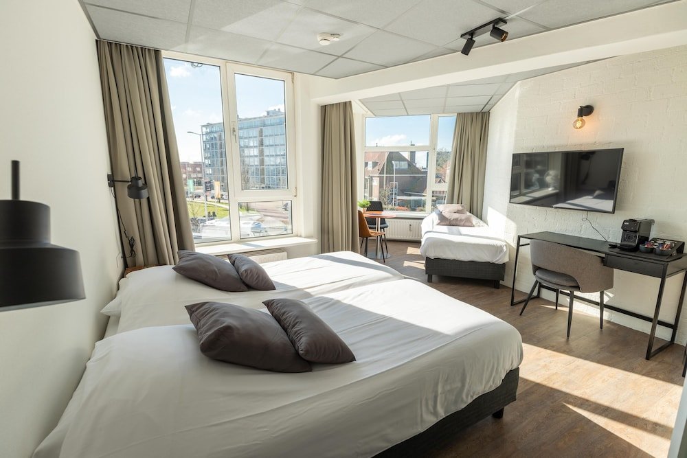 Фото Leeuwarder Euro Hotel