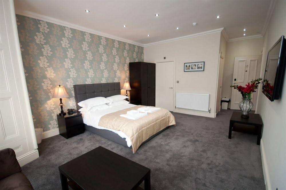 Фото Palmerston Suites